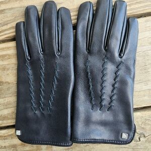Lauren Ralph Lauren 100% Leather Black Whipstich Tech Touch Gloves Women's S/M